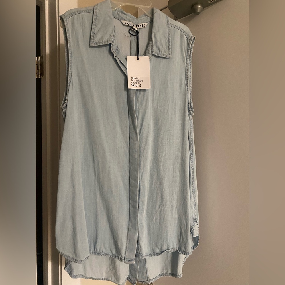 Look Fitt Sleeveless Chambray Blouse - Light Blue